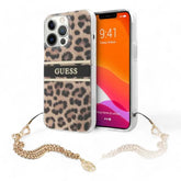 Estuche Guess Hard Case Iphone 13 Pro Hard Case Leopard Print Leopard Print And Stripe With Charm Chain Color Multicolor