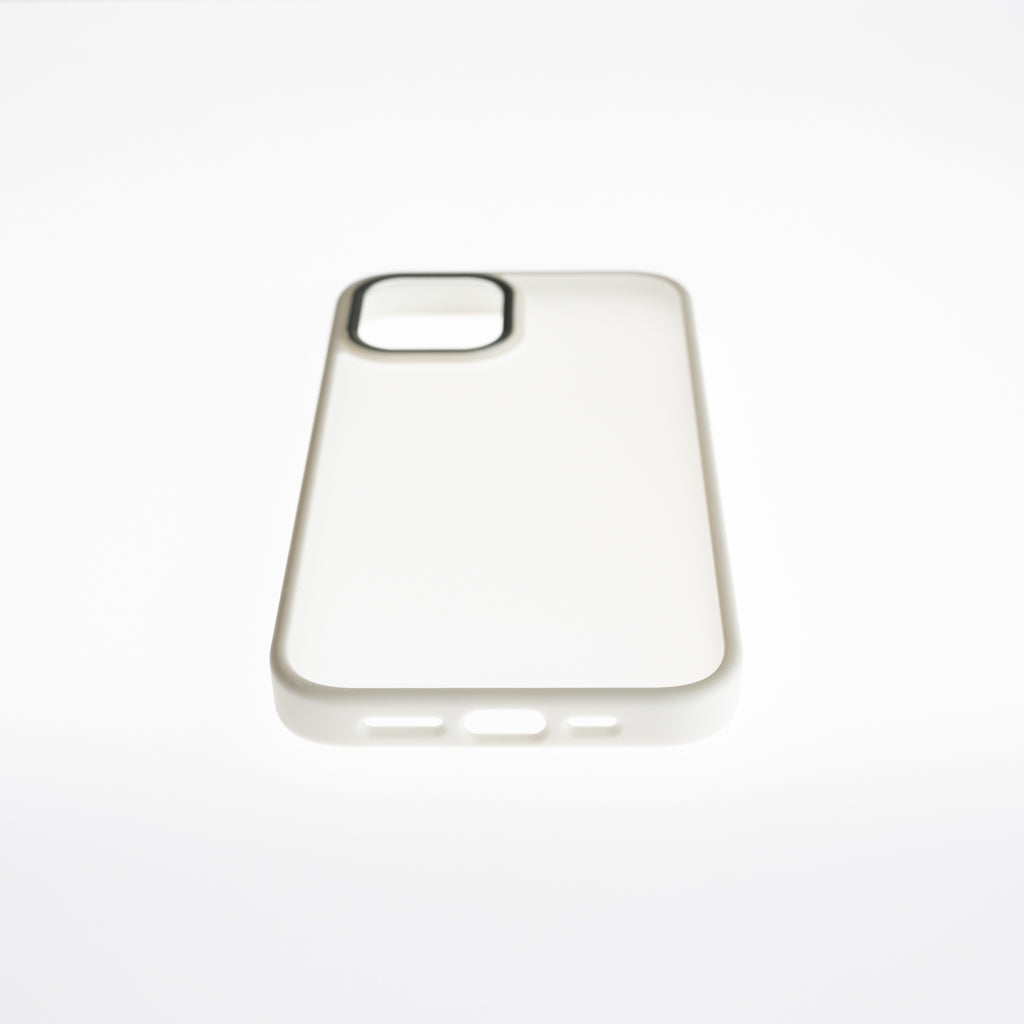 estuche clasico el rey apple iphone 13 pro color blanco DIGITALSHOP