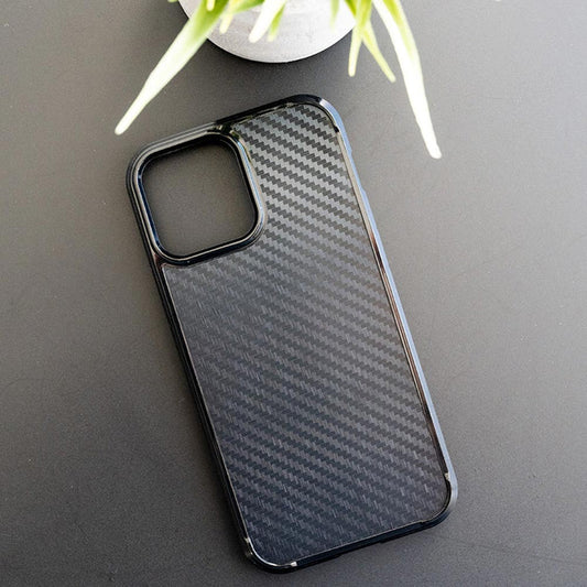 Estuche clasico spigen fibra carbon apple iphone 12 pro max color fibra carbon negro