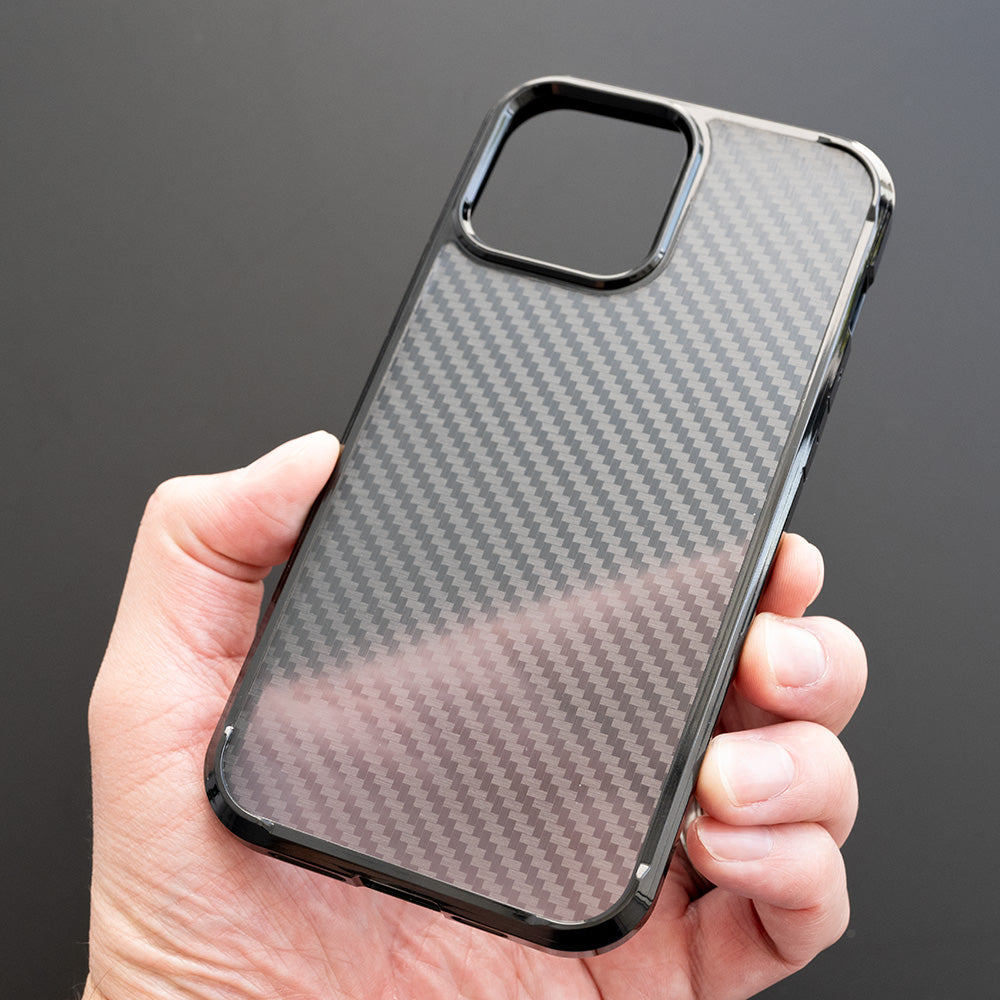 Estuche clasico spigen fibra carbon apple iphone 12 pro max color fibra carbon negro