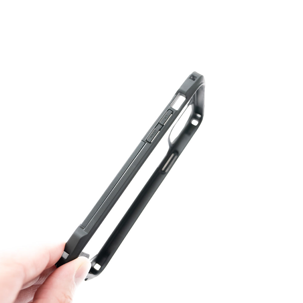 Estuche clasico el rey impact 10 metros de proteccion apple iphone 13 pro max color negro